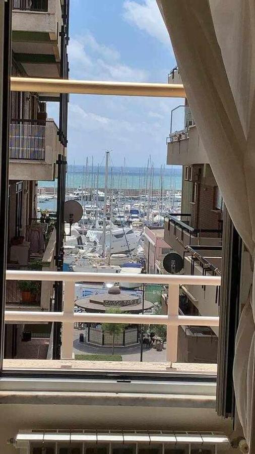 Sul Porto Nettuno